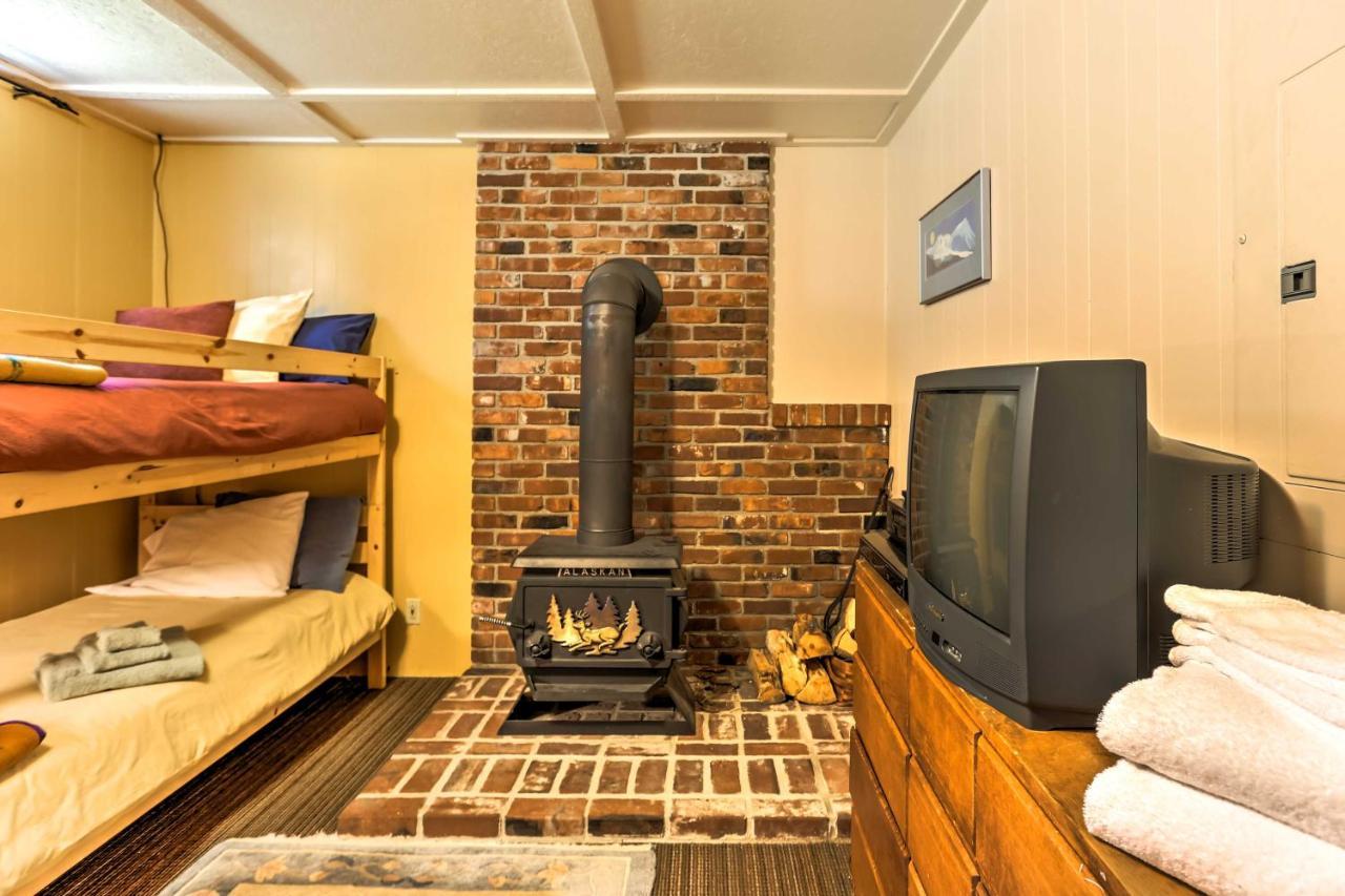 Riverside Winthrop Chalet With Hot Tub And 2 Decks! المظهر الخارجي الصورة